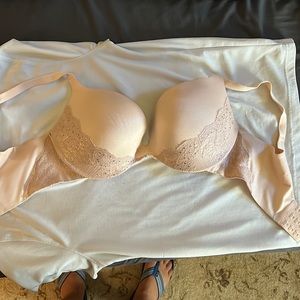 Victoria’s Secret push-up bra